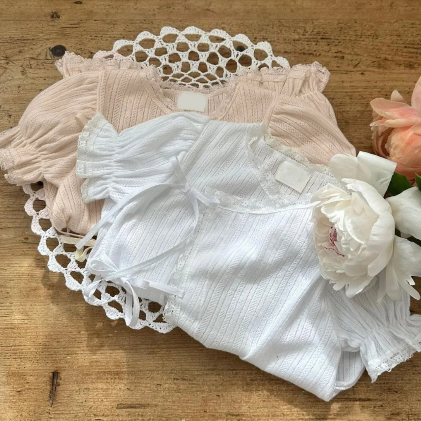 Short-sleeved jumpsuit made from Egyptian cotton